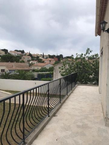 Haut De Maison Entierement Renove Avec Garage Carnoux-en-Provence Екстер'єр фото